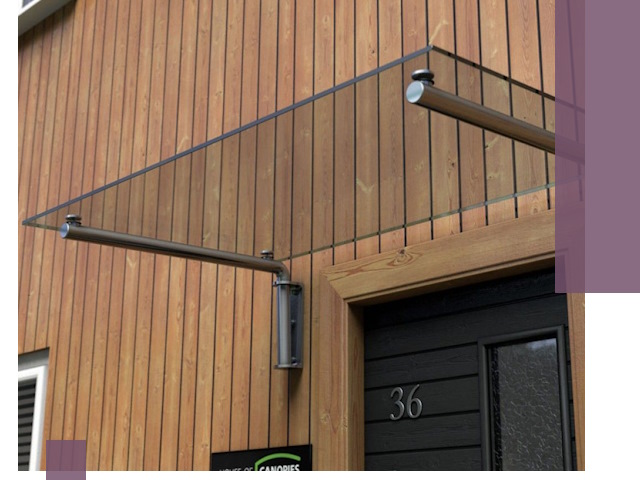 Стеклянные козырьки на входы и фасады в Кохме