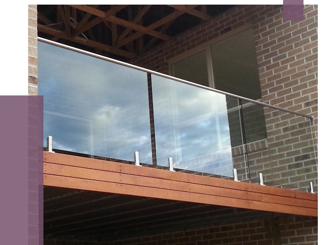 Стеклянные парапеты на крыше и террасе в Кохме от 11687 руб. | ПРОЛЁТ-Кхм